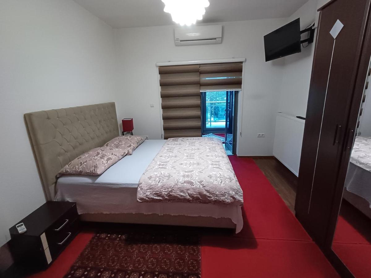 Hollywood Motel Podlugovi ภายนอก รูปภาพ