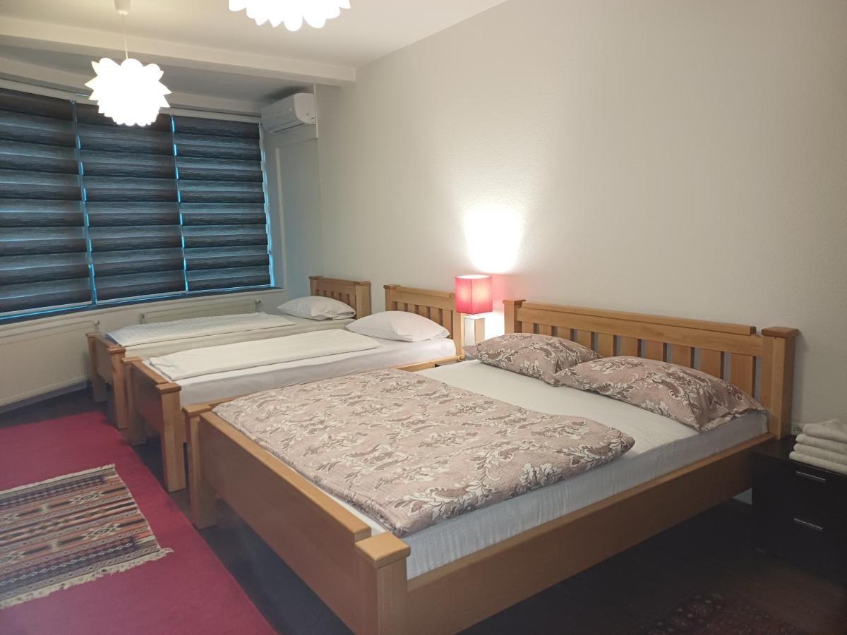 Hollywood Motel Podlugovi ภายนอก รูปภาพ